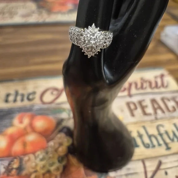 10k gold 1Ct diamond ring - Picture 4 of 6